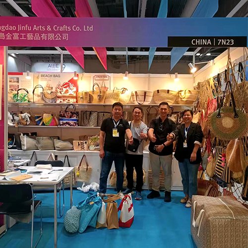 Qingdao Jinfu Arts Hong Kong Exhibition